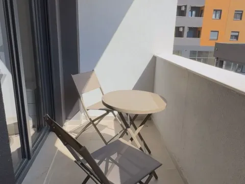 Izdavanje, jednosoban stan, 42m², Stari Aerodrom, Podgorica - image 11