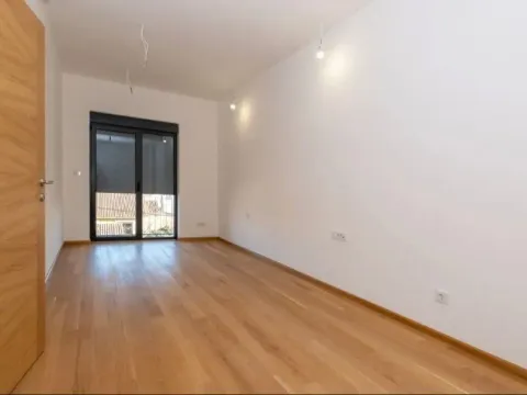 Prodaja, četvorosoban stan, 206m², Zabjelo, Podgorica - image 5