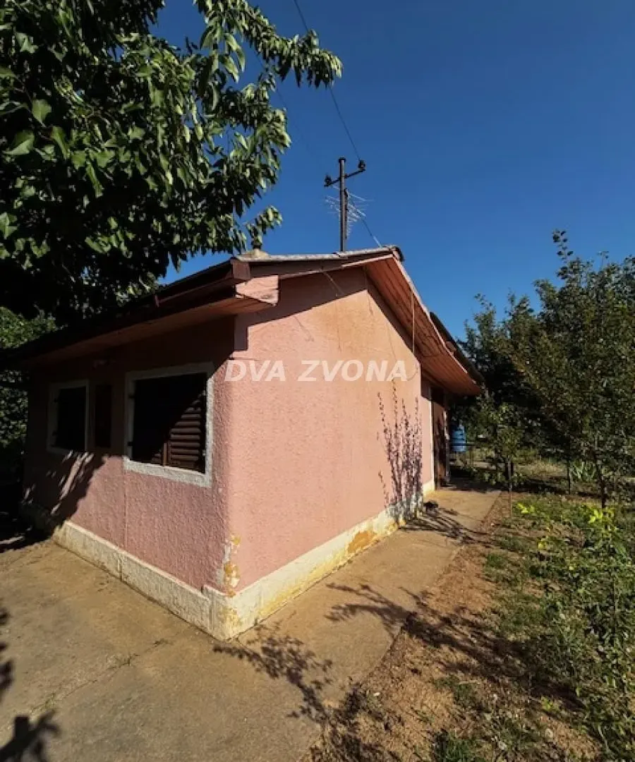 Prodaja, kuća, 18m², Čortanovci, Inđija