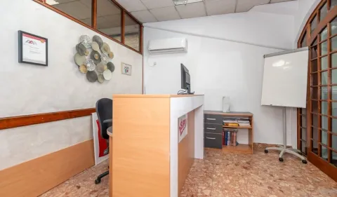 Sale, office space, 106m², Stari Aerodrom, Podgorica - image 8