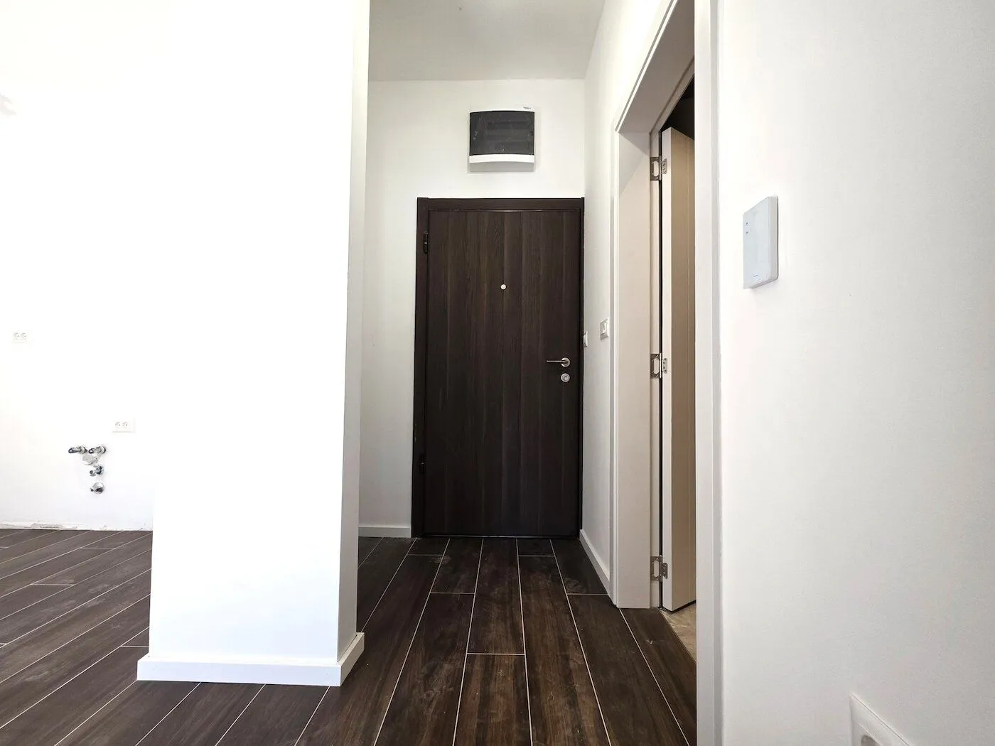Izdavanje, jednosoban stan, 40m², Tološi, Podgorica