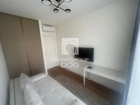 Izdavanje, trosoban stan, 72m², Savski Venac, Beograd - image 10