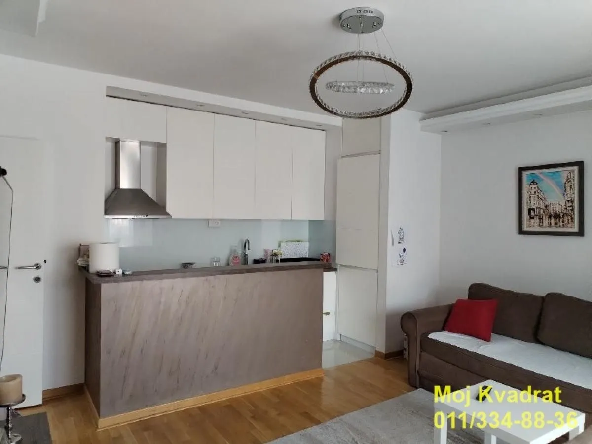 Prodaja, trosoban stan, 64m², Lion, Zvezdara Sve Podlokacije