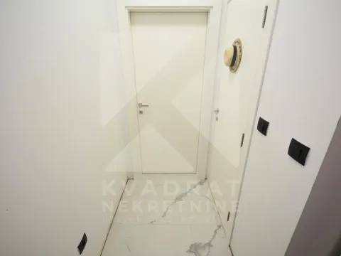 Izdavanje, dvosoban stan, 100m², Dalmatinska ulica, Podgorica - image 12