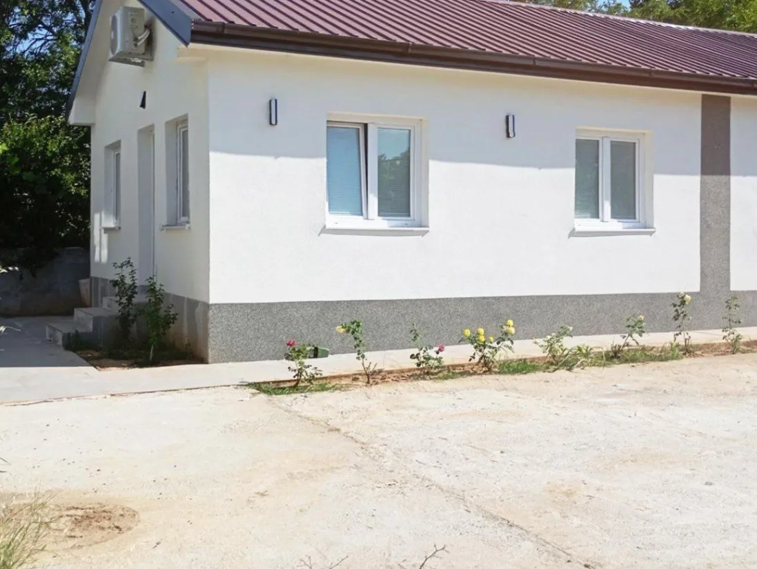 Izdavanje, jednosoban stan, 35m², Golubovci, Podgorica