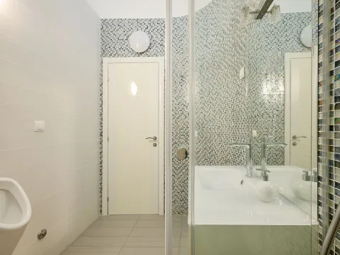 Prodaja, petosoban stan, 181m², Budva, Crna Gora - image 11