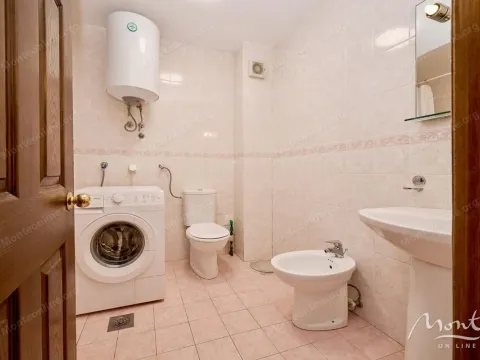 Prodaja, dvosoban stan, 62m², Budva, Crna Gora - image 17