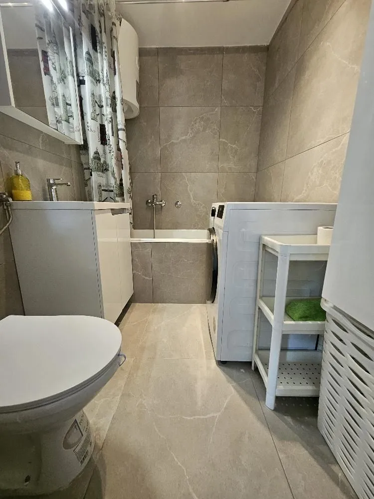 Izdavanje, dvosoban stan, 37m², Stari Grad, Beograd