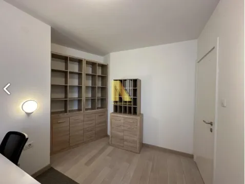 Sale, office space, 42m², Bulevar Evrope, Novi Sad Sve Podlokacije - image 11