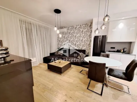 Rent, two bedroom apartment, 54m², Savski Venac, Beograd - image 5