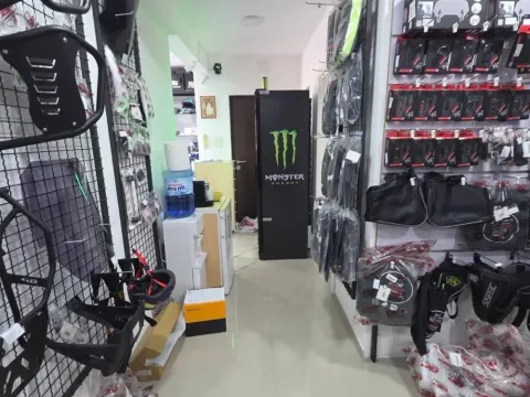 Prodaja, poslovni prostor, 71m², Zemun Gornji Grad, Zemun Sve Podlokacije - image 3