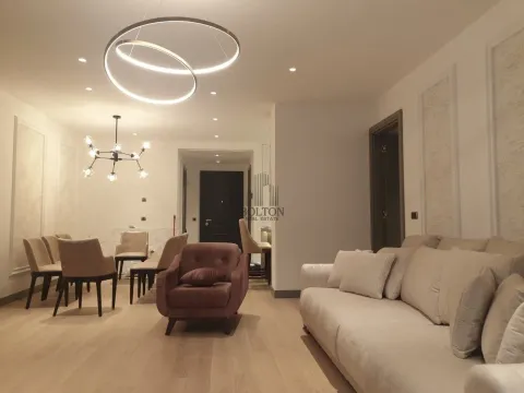 Izdavanje, dvosoban stan, 104m², Vračar, Šid - image 5