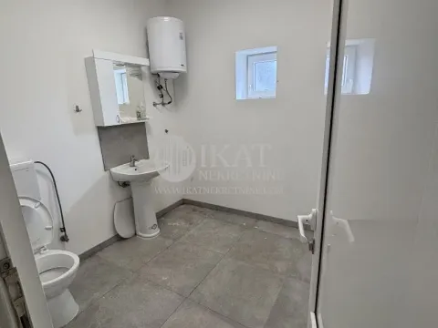 Rent, office space, 970m², Pančevo, Srbija - image 8