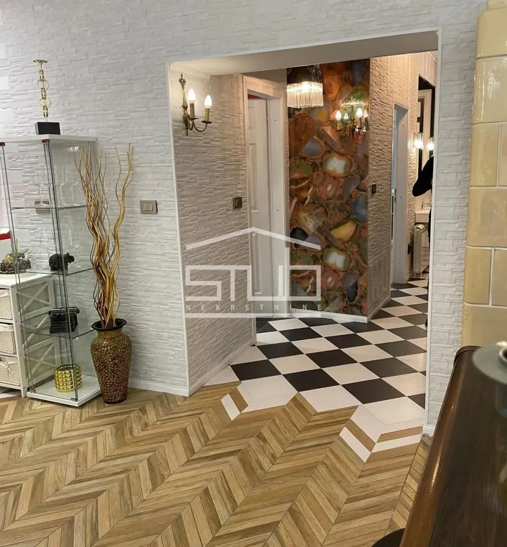 Sale, three bedroom apartment, 63m², Stari Grad, Beograd