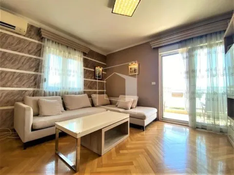 Rent, apartment, 88m², City Kvart, Podgorica - image 2