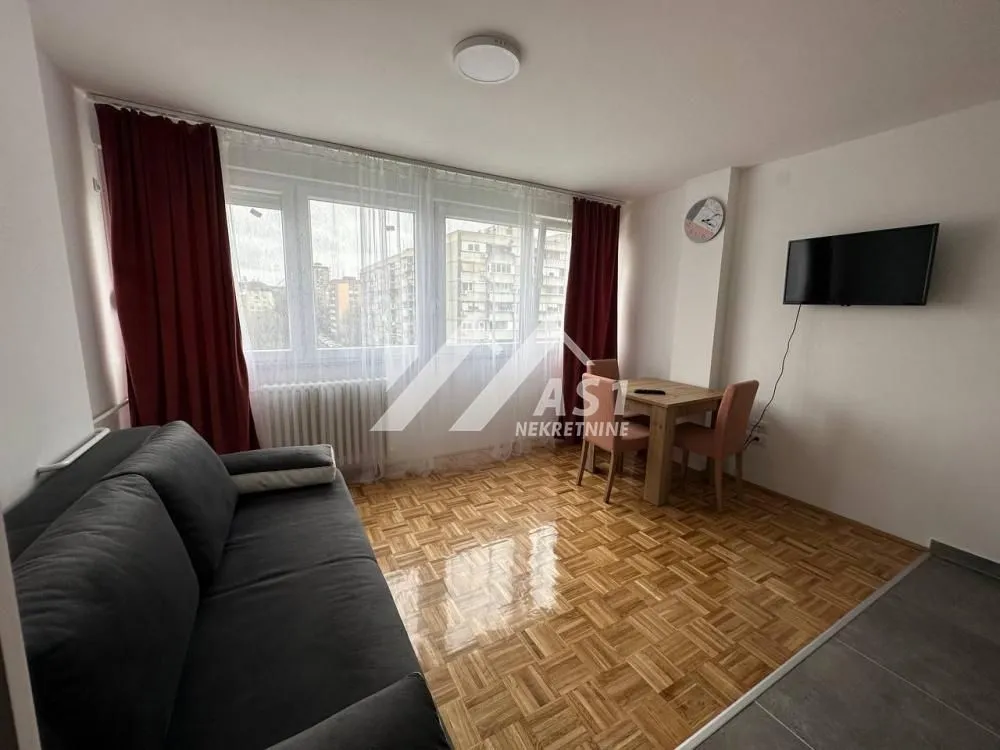 Izdavanje, jednosoban stan, 38m², Liman 2, Novi Sad Sve Podlokacije