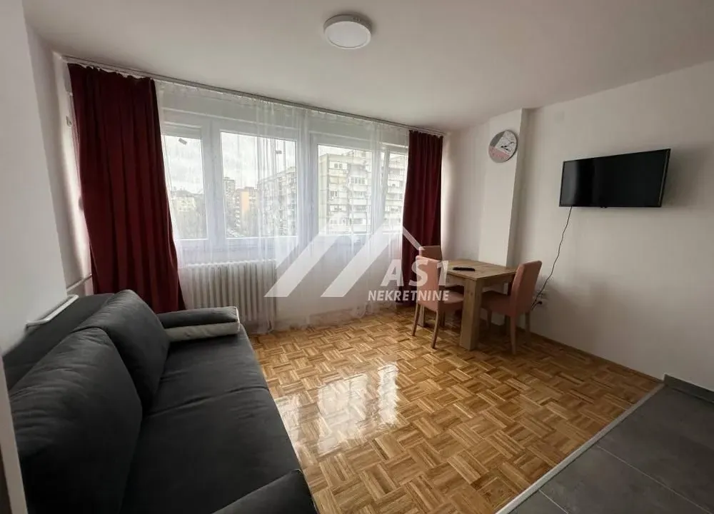 Izdavanje, jednosoban stan, 38m², Liman 2, Novi Sad Sve Podlokacije