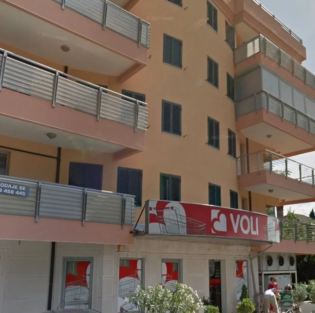 Izdavanje, dvosoban stan, 95m², Gorica C, Podgorica