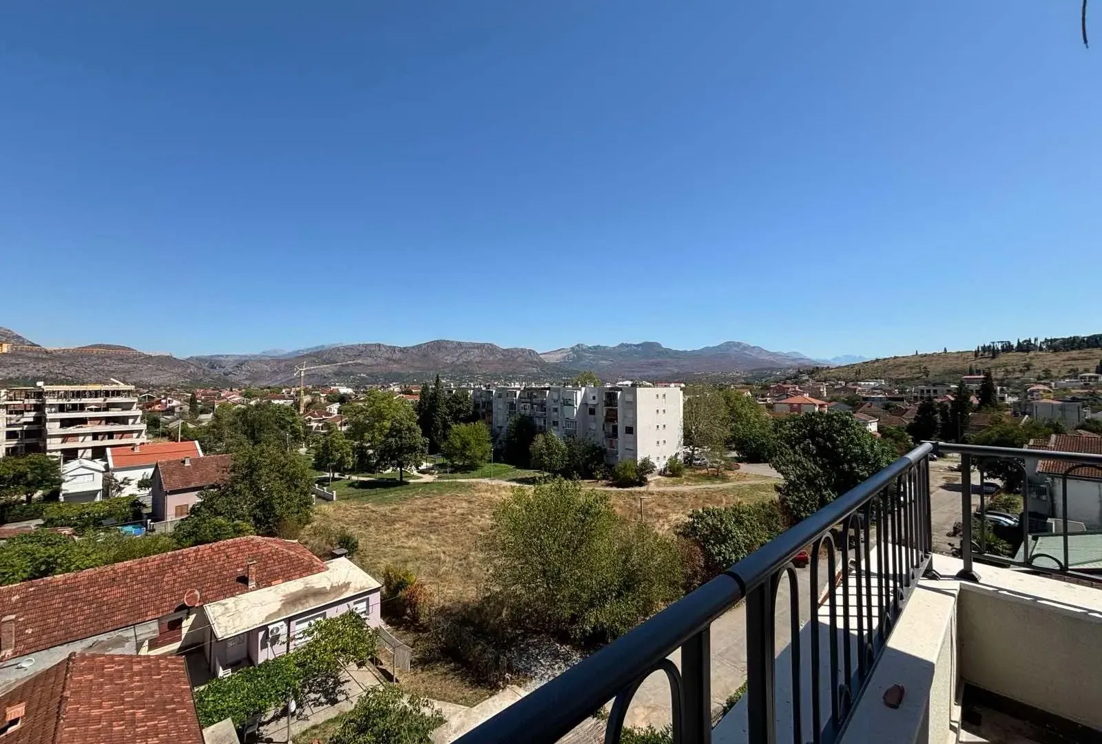 Prodaja, dvosoban stan, 100m², Zagorič, Podgorica