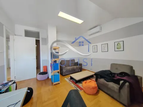 Prodaja, četvorosoban stan, 147m², Centar, Novi Sad - image 13