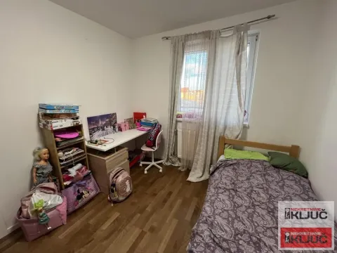 Prodaja, četvorosoban stan, 78m², Lipov gaj, Novi Sad Sve Podlokacije - image 4