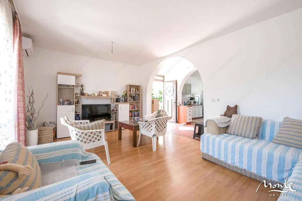Sale, house, 410m², Sutomore, Bar