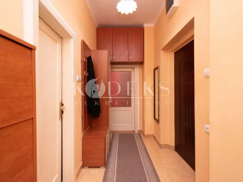 Izdavanje, jednosoban stan, 45m², Centar, Podgorica - image 8