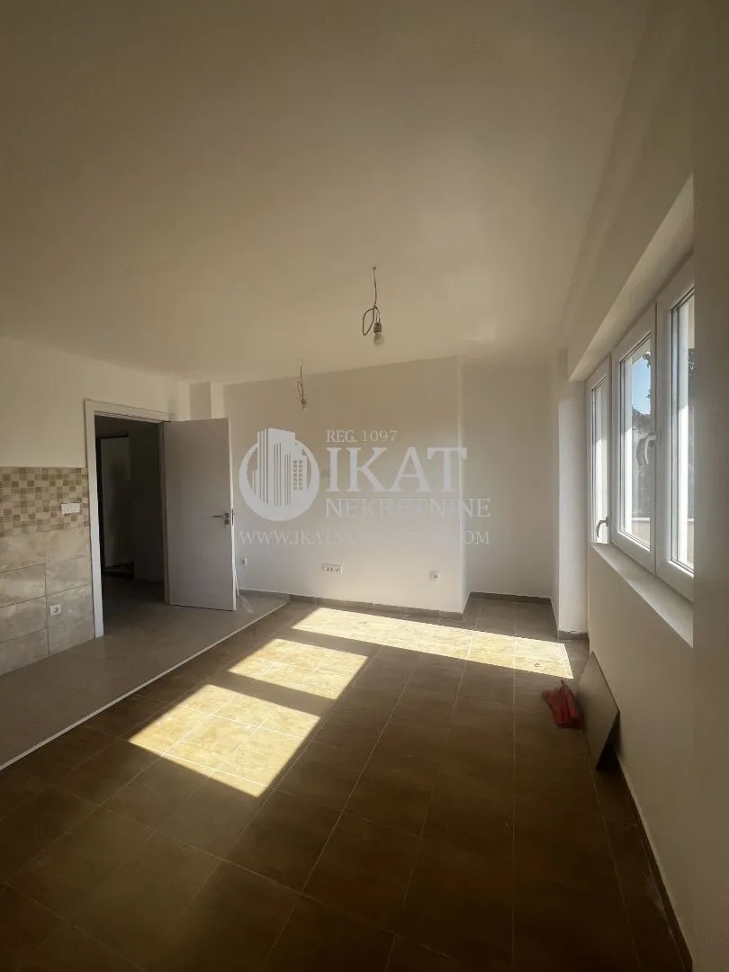 Prodaja, trosoban stan, 56m², Boleč, Grocka