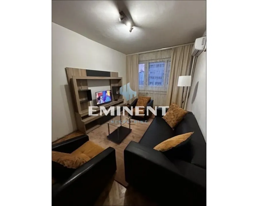 Izdavanje, dvosoban stan, 45m², Novi Beograd Blok 45, Novi Beograd Sve Podlokacije