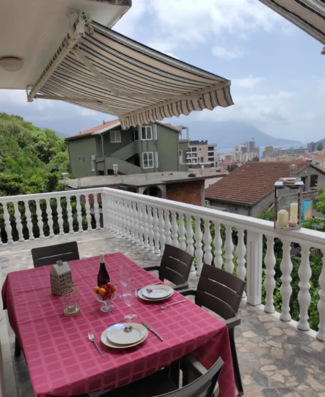 Sale, house, 338m², Bijeli Do, Budva
