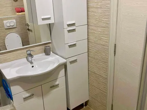 Rent, one bedroom apartment, 37m², Centar, Budva - image 8