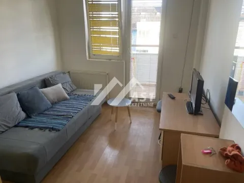 Stan in Bulevar Oslobodjenja