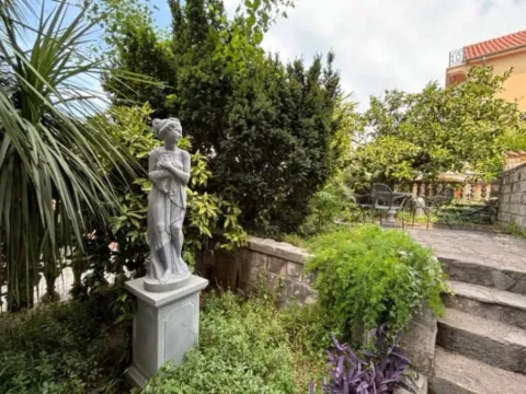 Prodaja, dvosoban stan, 73m², Dobrota, Kotor - image 11