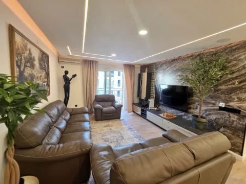 Prodaja, trosoban stan, 106m², Bečići, Budva - image 3