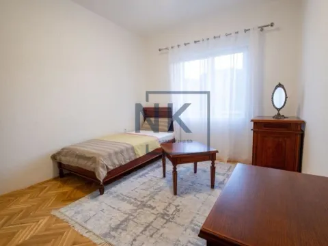 Prodaja, trosoban stan, 128m², Stari Aerodrom, Podgorica - image 12