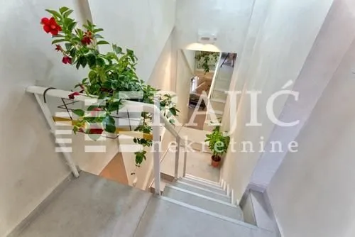 Rent, two bedroom apartment, 65m², Stari Grad, Beograd