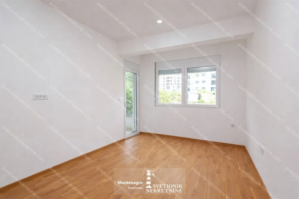 Prodaja, dvosoban stan, 87m², Baošići, Herceg Novi