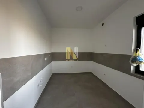 Prodaja, stan, 154m², Sremska Kamenica, Petrovaradin - image 7