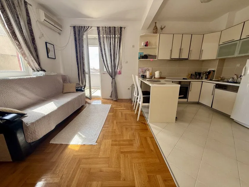 Sale, one bedroom apartment, 47m², Petrovac, Budva