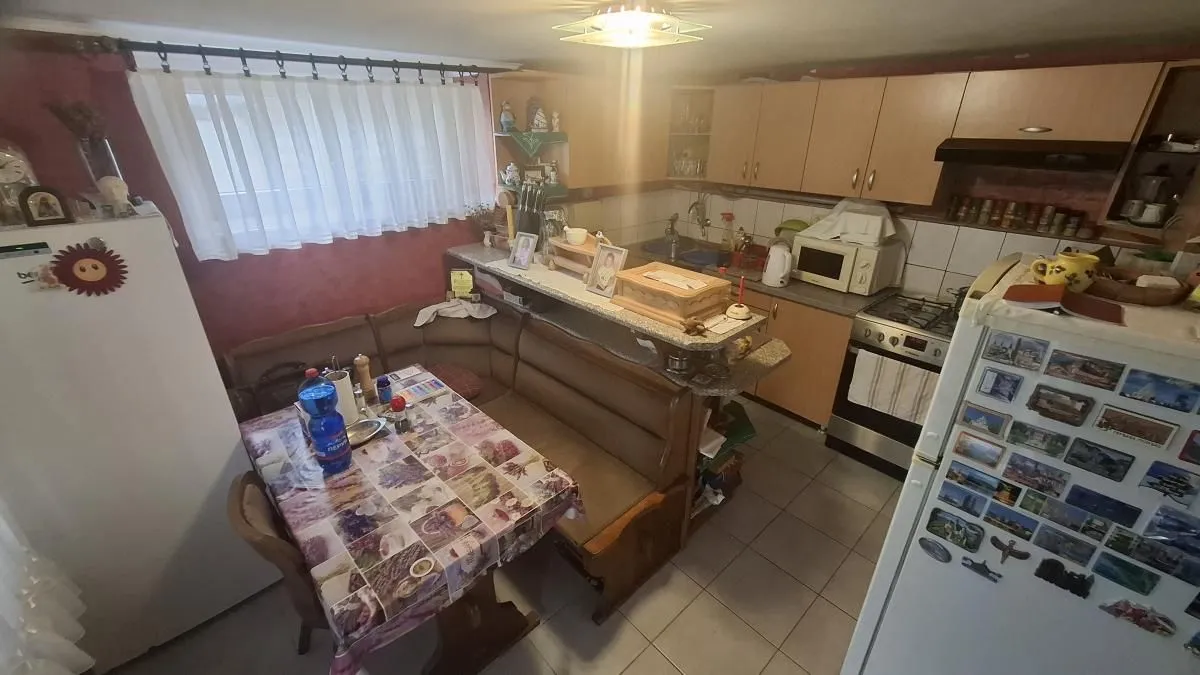 Prodaja, trosoban stan, 135m², Sremski Karlovci, Novi Sad