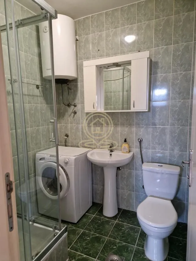Izdavanje, dvosoban stan, 47m², Liman 1, Novi Sad Sve Podlokacije
