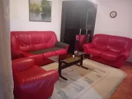 Izdavanje, trosoban stan, 74m², Bulevar, Niš - image 1