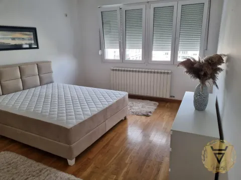 Izdavanje, dvosoban stan, 54m², Tašmajdan, Palilula Sve Podlokacije - image 7