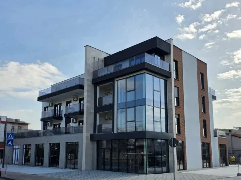 Rent, office space, 870m², Zagorič, Podgorica - image 1