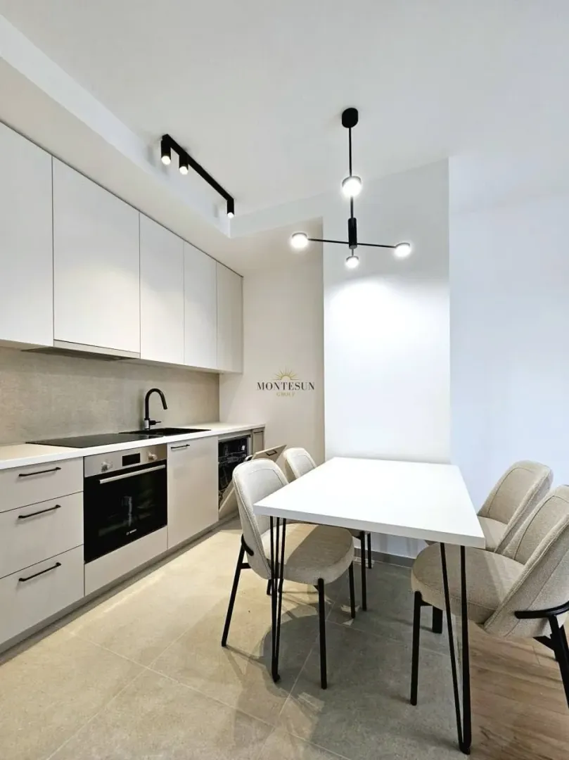 Rent, one bedroom apartment, 45m², Bečići, Budva