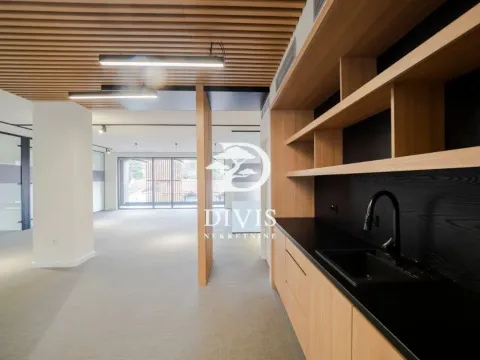 Rent, office space, 294m², Savski Venac, Beograd - image 12