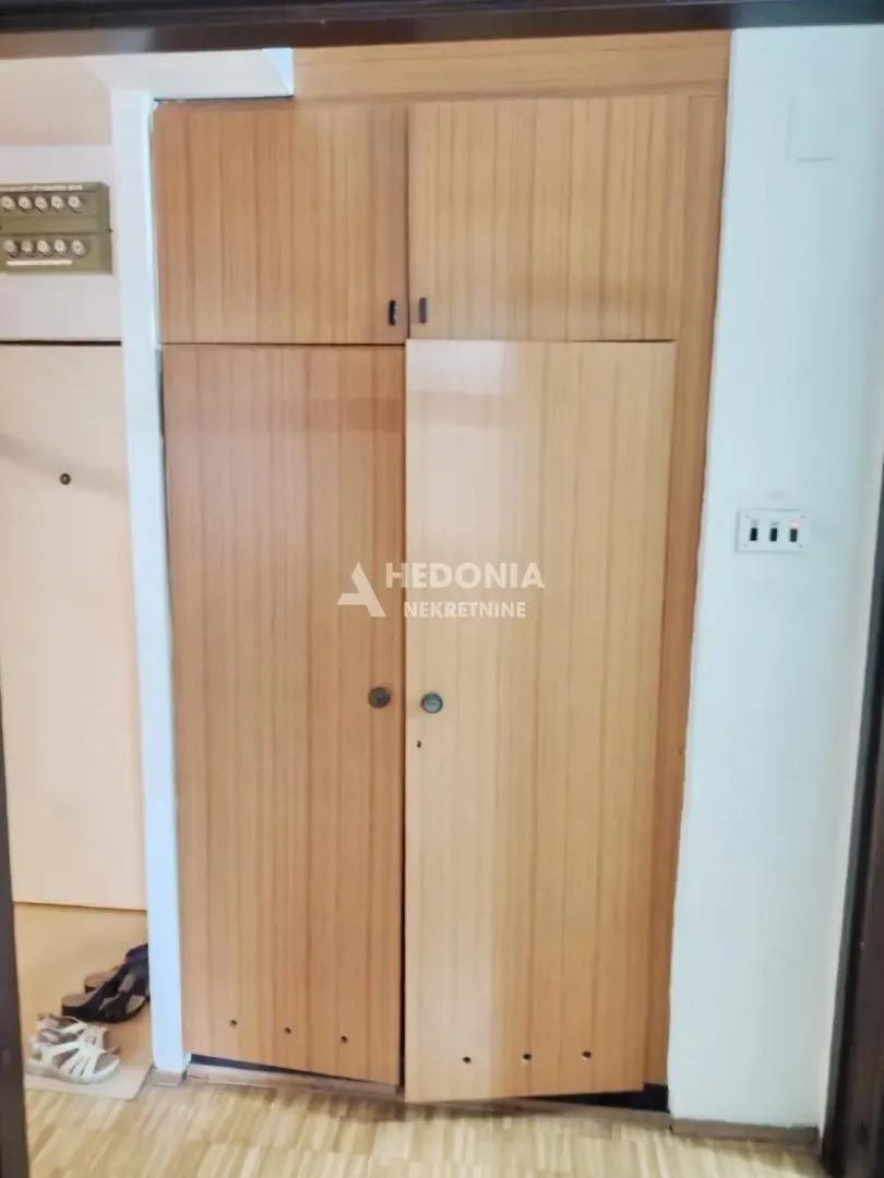 Prodaja, dvosoban stan, 60m², Novi Beograd Sve Podlokacije, Beograd