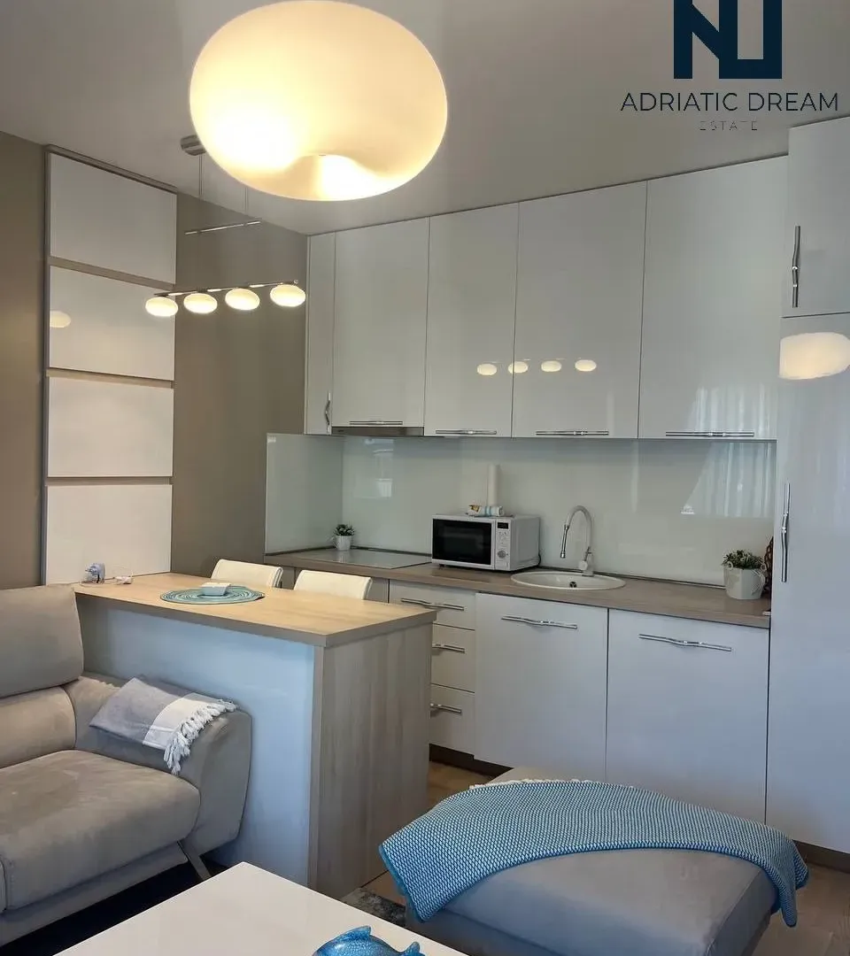 Prodaja, jednosoban stan, 47m², Centar, Budva