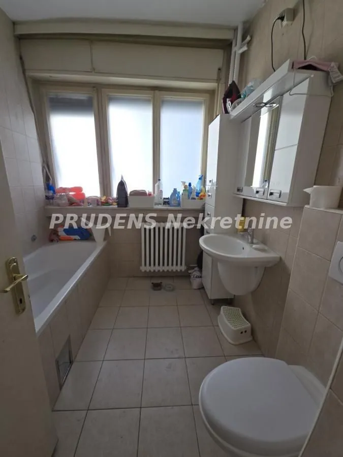 Sale, two bedroom apartment, 66m², Obilićev Venac, Beograd