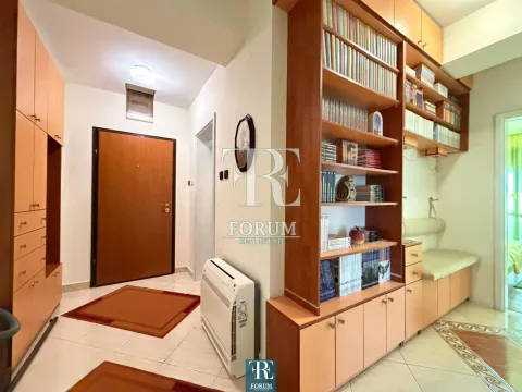 Rent, two bedroom apartment, 76m², Centar, Podgorica - image 7